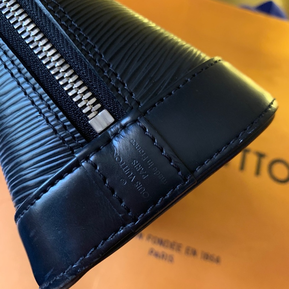 Louis vuitton alma bb epi - Picture 5 of 14